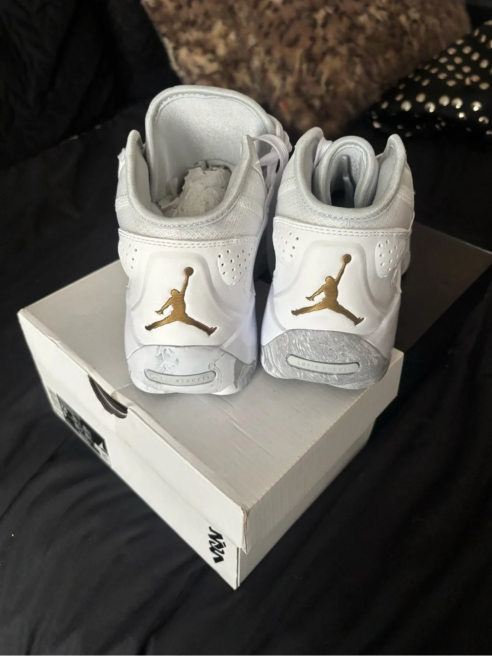 Jordan Zion 2 Basketball Sneakers